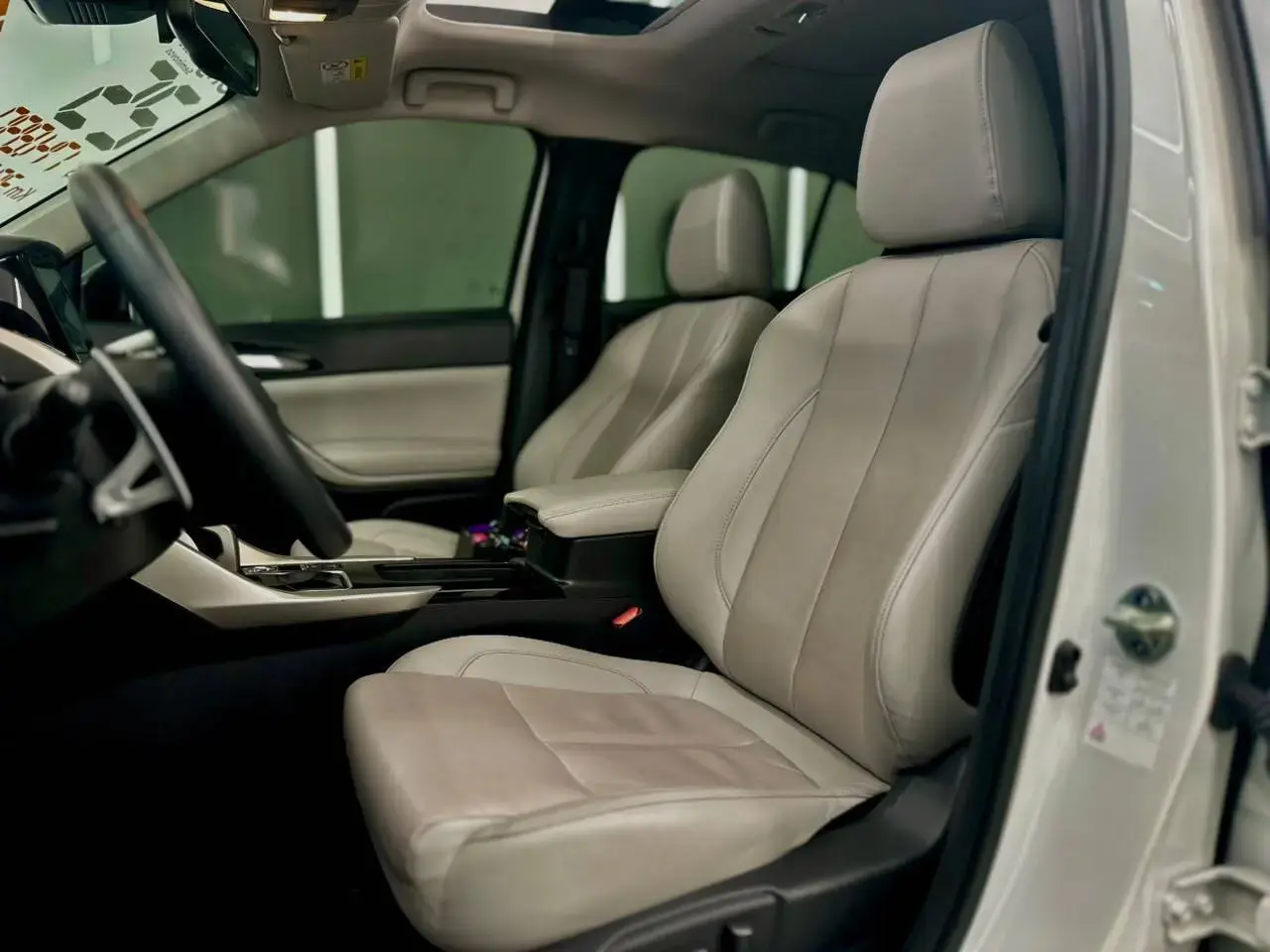 galeria Eclipse Cross