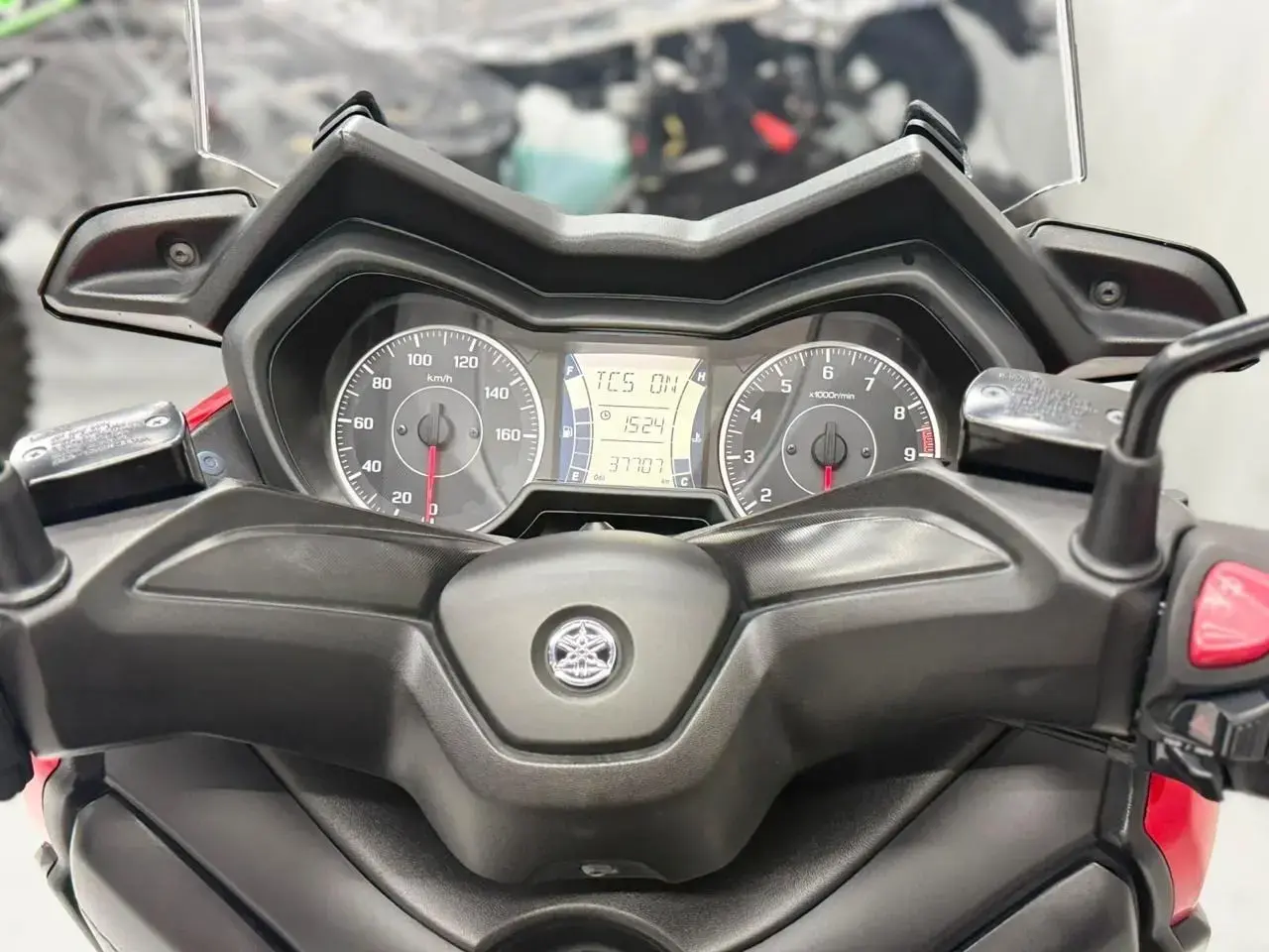 galeria XMAX 250 ABS