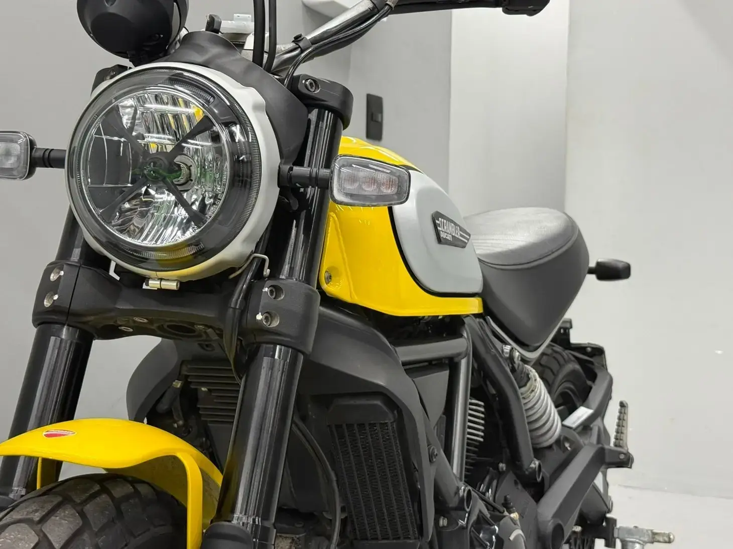 galeria SCRAMBLER ICON 800cc