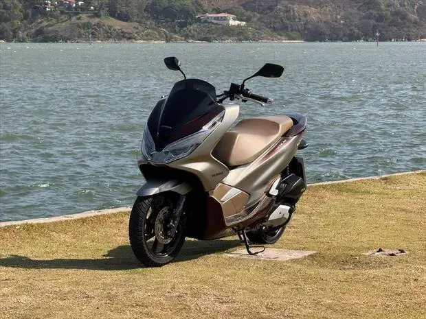 Honda PCX DLX