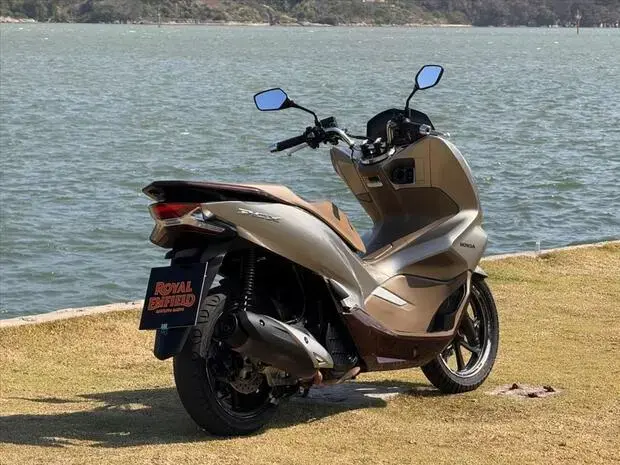 Honda PCX DLX