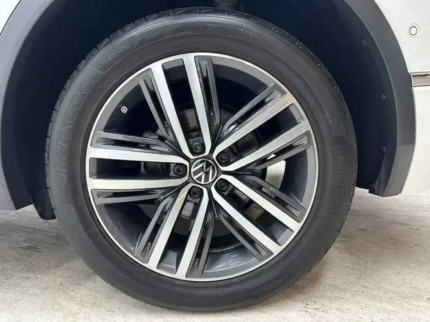Volkswagen Tiguan Allspace R-Line 2.0 TSi