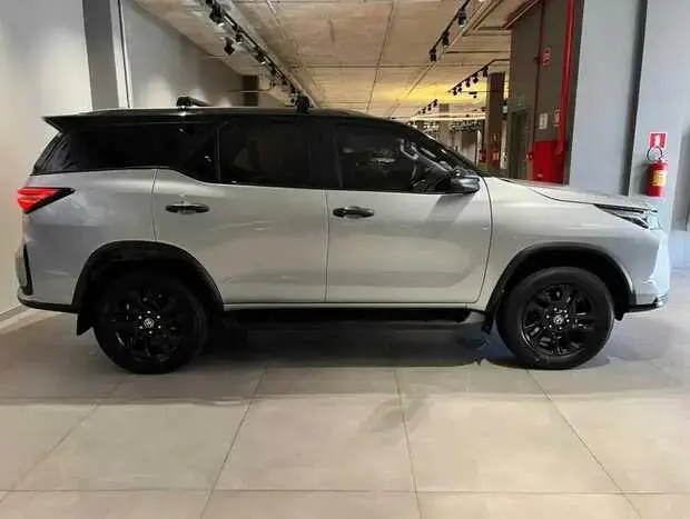Toyota SW4 SRX Platinum 2.8 Turbodiesel 4x4 (Aut.) (7 Lugares)