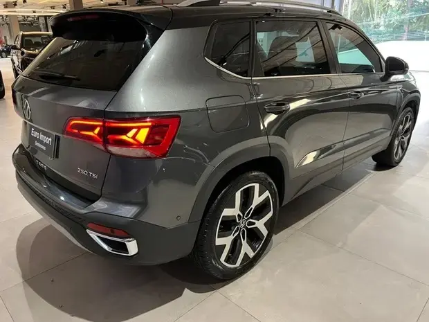 Volkswagen Taos Highline 1.4 TSI