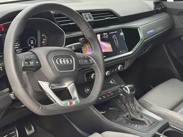 Audi Q3 Performance 2.0 TFSI Tiptr. Quattro