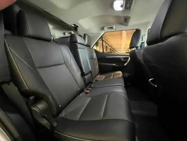 Toyota SW4 SRX Platinum 2.8 Turbodiesel 4x4 (Aut.) (7 Lugares)
