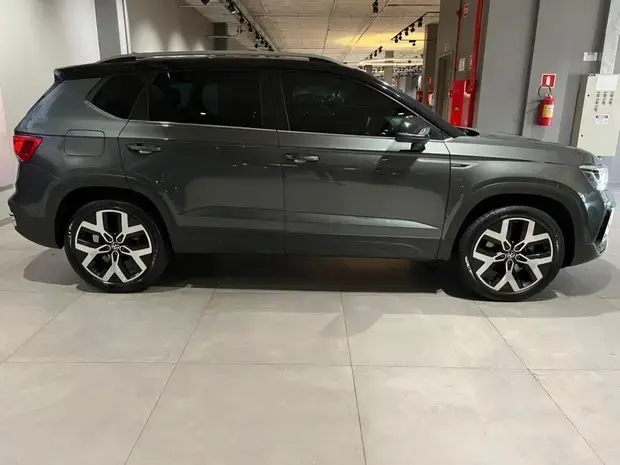 Volkswagen Taos Highline 1.4 TSI