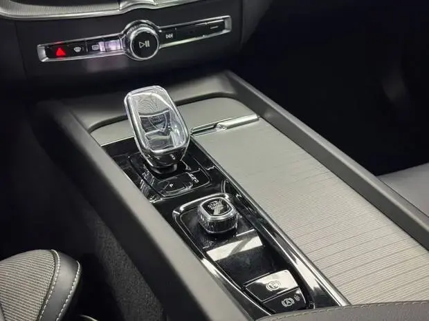 Volvo XC60 Recharge Ultimate Dark 2.0