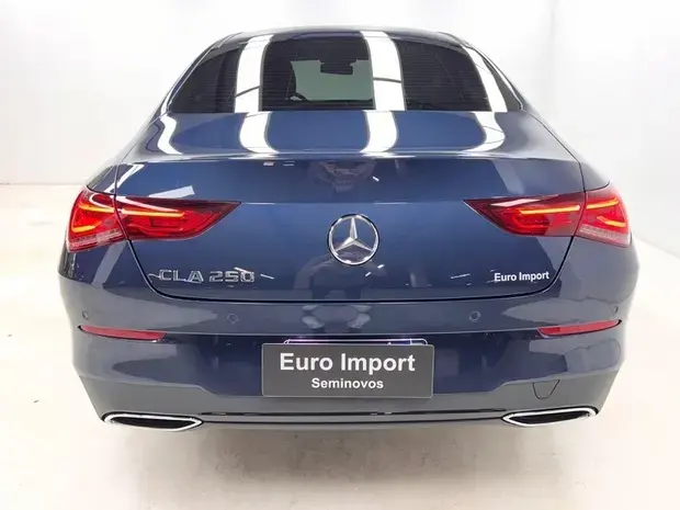 Mercedes Benz CLA 250 2.0 CGI Gasolina 4MATIC (Aut)