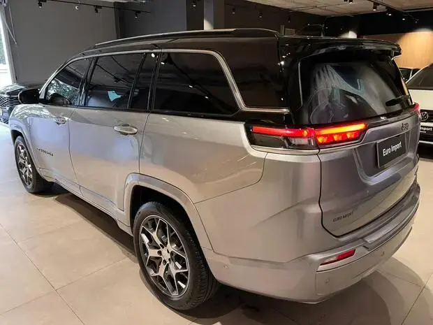 Jeep Commander Overland 1.3 T270