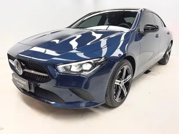 Mercedes Benz CLA 250 2.0 CGI Gasolina 4MATIC (Aut)