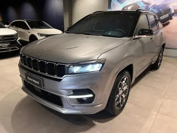 Jeep Commander Overland 1.3 T270