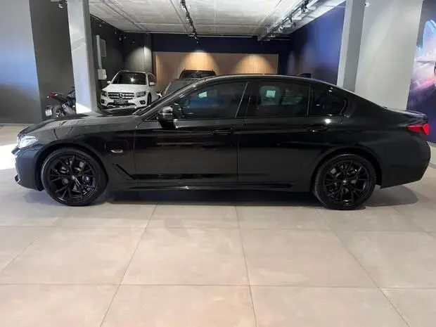 Bmw 530e M Sport 2.0 Turbo Híbrido Dark Edition (Aut)