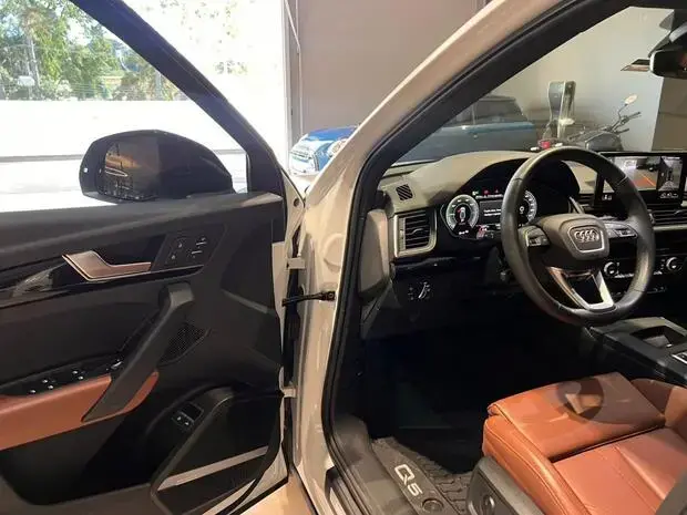 Audi Q5 Perf. Black 2.0 TFSIe S.Tr. Qt (Hib.)