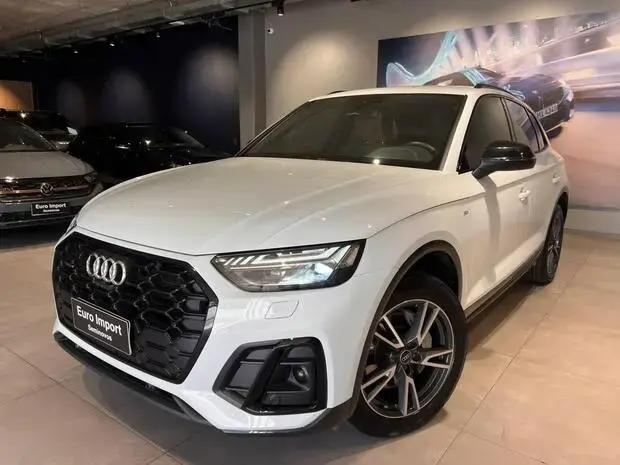 Audi Q5 Perf. Black 2.0 TFSIe S.Tr. Qt (Hib.)