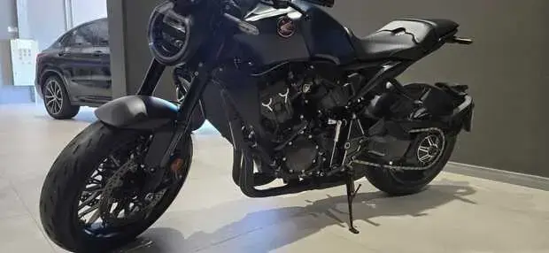 Honda CB 1000R Black Edition