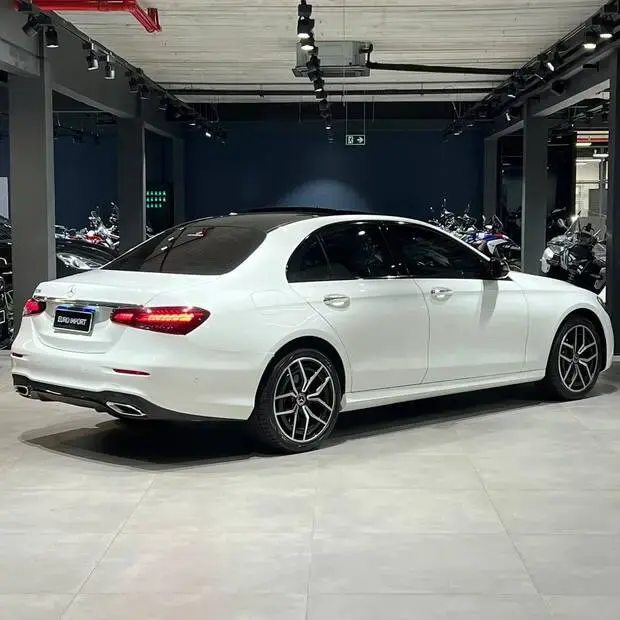 Mercedes Benz E 300 AMG Line 2.0 TB 258cv Aut.