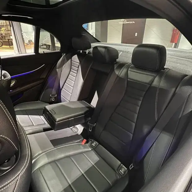 Mercedes Benz E 300 AMG Line 2.0 TB 258cv Aut.