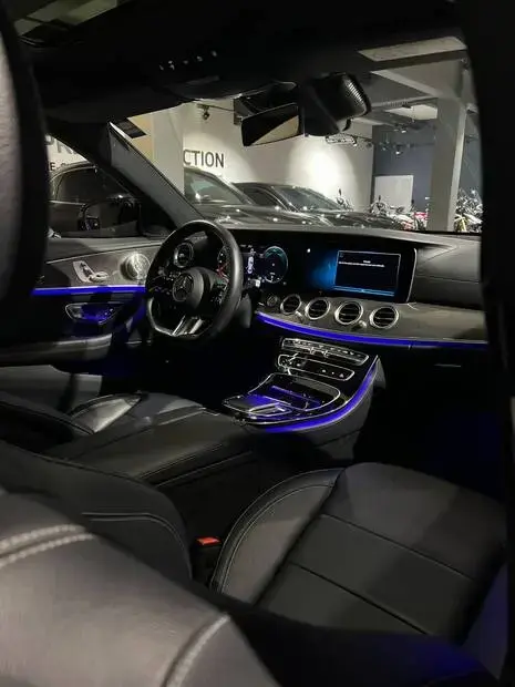 Mercedes Benz E 300 AMG Line 2.0 TB 258cv Aut.