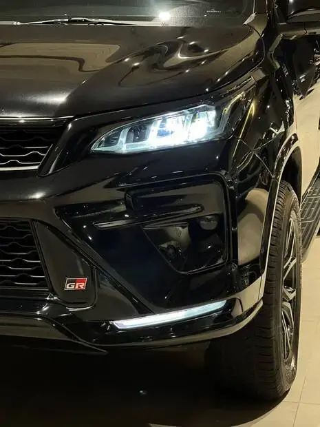 Toyota SW4 GR-S 2.8 AT