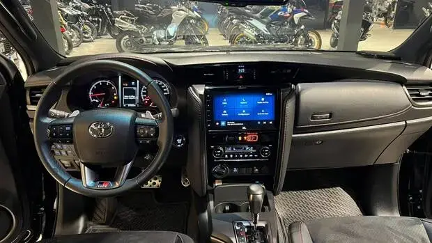 Toyota SW4 GR-S 2.8 AT