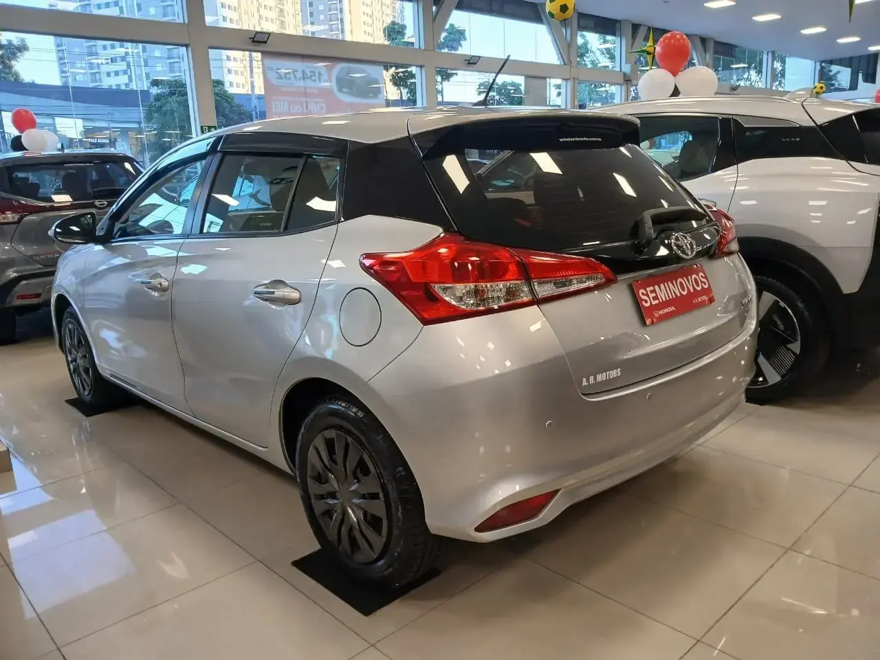 galeria Yaris