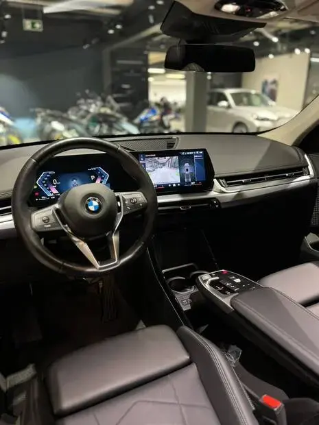Bmw X1 sDrive20i X Line 2.0 Turbo (Aut.)