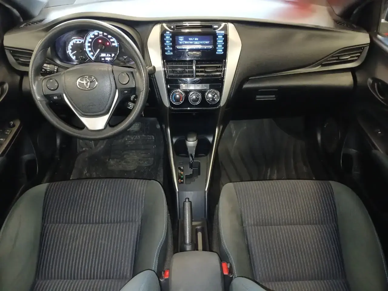 galeria Yaris
