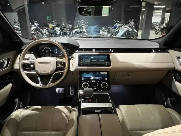 Land Rover Range Rover Velar R-Dynamic HSE 3.0 V6 4WD