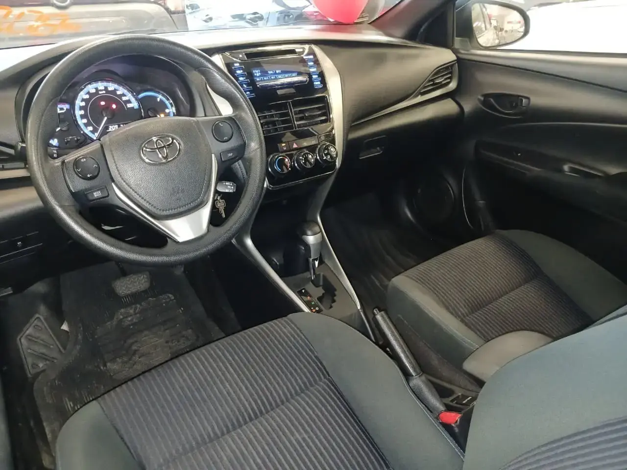galeria Yaris