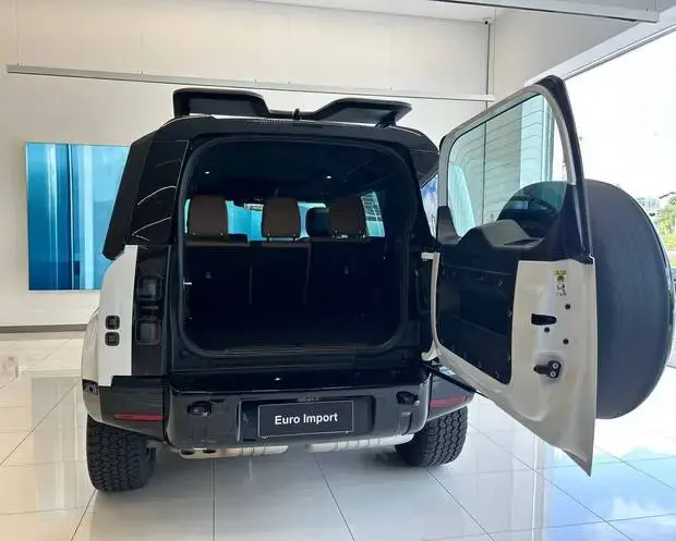Land Rover Defender 110 X-Dynamic HSE XD D350 Diesel Automática (Híbrido)