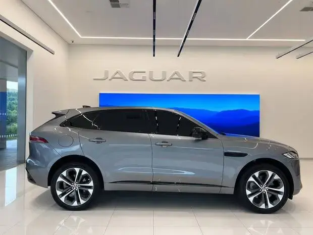Jaguar F-Pace 2.0 R-Dynamic SE 404cv (Híbrido)