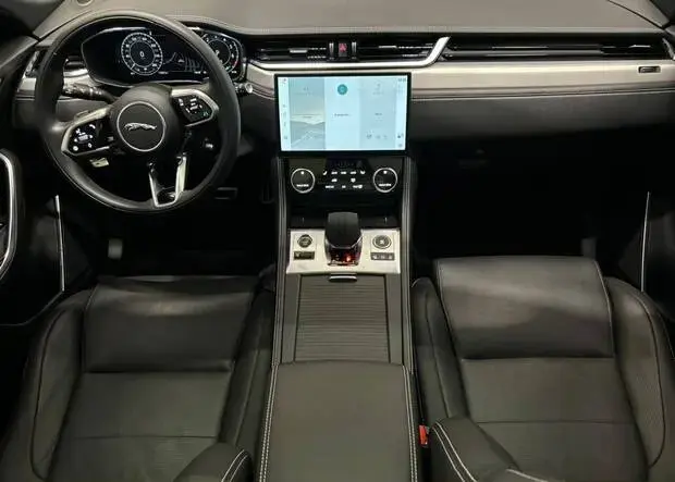 Jaguar F-Pace 2.0 R-Dynamic SE 404cv (Híbrido)