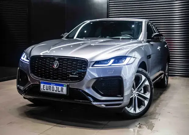 Jaguar F-Pace 2.0 R-Dynamic SE 404cv (Híbrido)