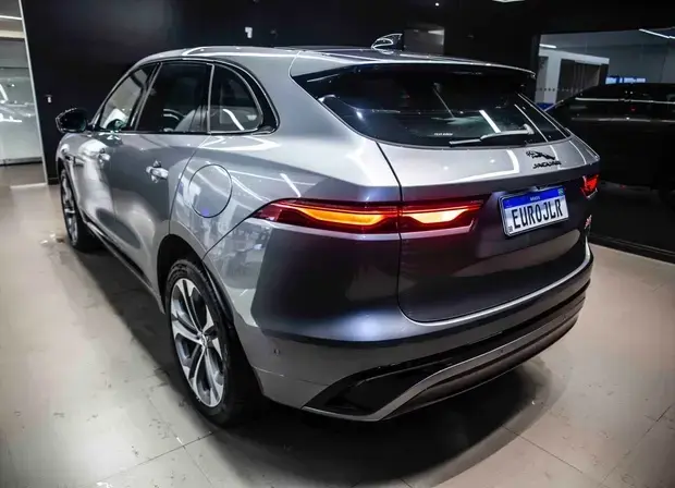 Jaguar F-Pace 2.0 R-Dynamic SE 404cv (Híbrido)