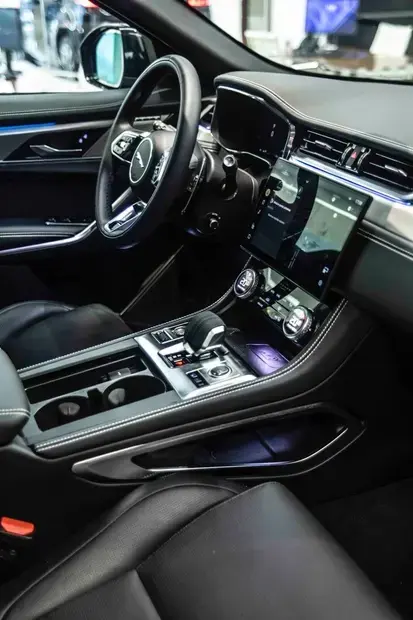 Jaguar F-Pace 2.0 R-Dynamic SE 404cv (Híbrido)