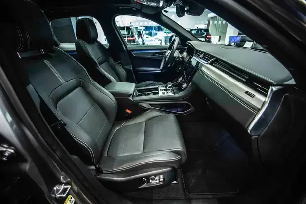 Jaguar F-Pace 2.0 R-Dynamic SE 404cv (Híbrido)