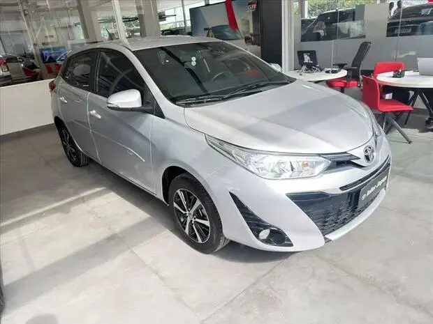 Toyota YARIS 1.5 16V FLEX XS CONNECT MULTIDRIVE
