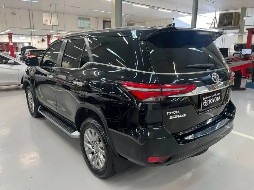 galeria HILUX SW4