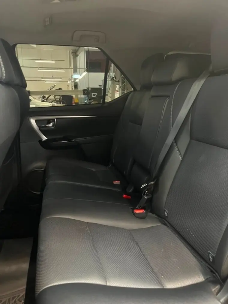 galeria HILUX SW4