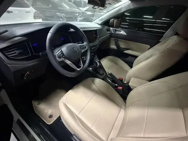 Volkswagen NIVUS 1.0 200 TSI TOTAL FLEX COMFORTLINE AUTOMÁTICO