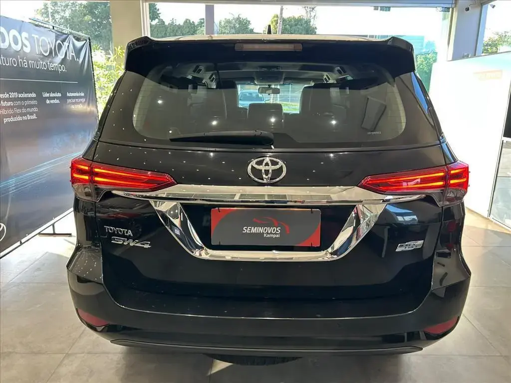galeria HILUX SW4