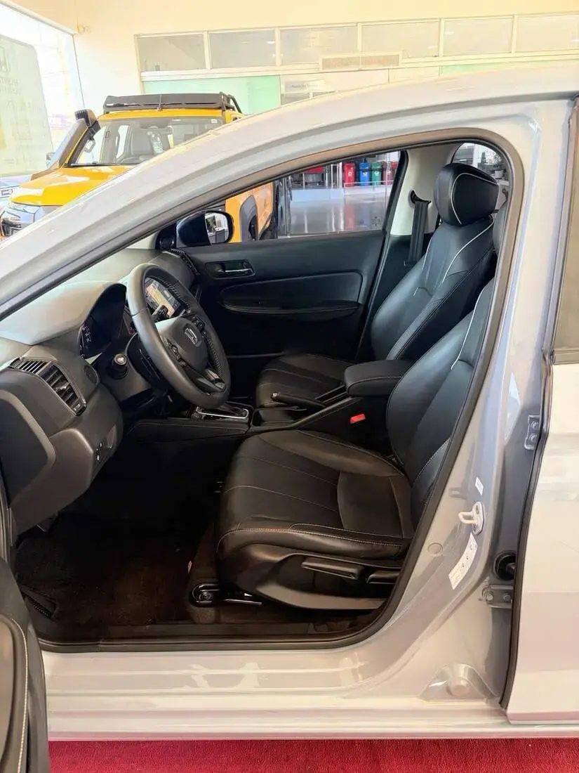 galeria HONDA CITY HATCH TOURING 1.5 16V