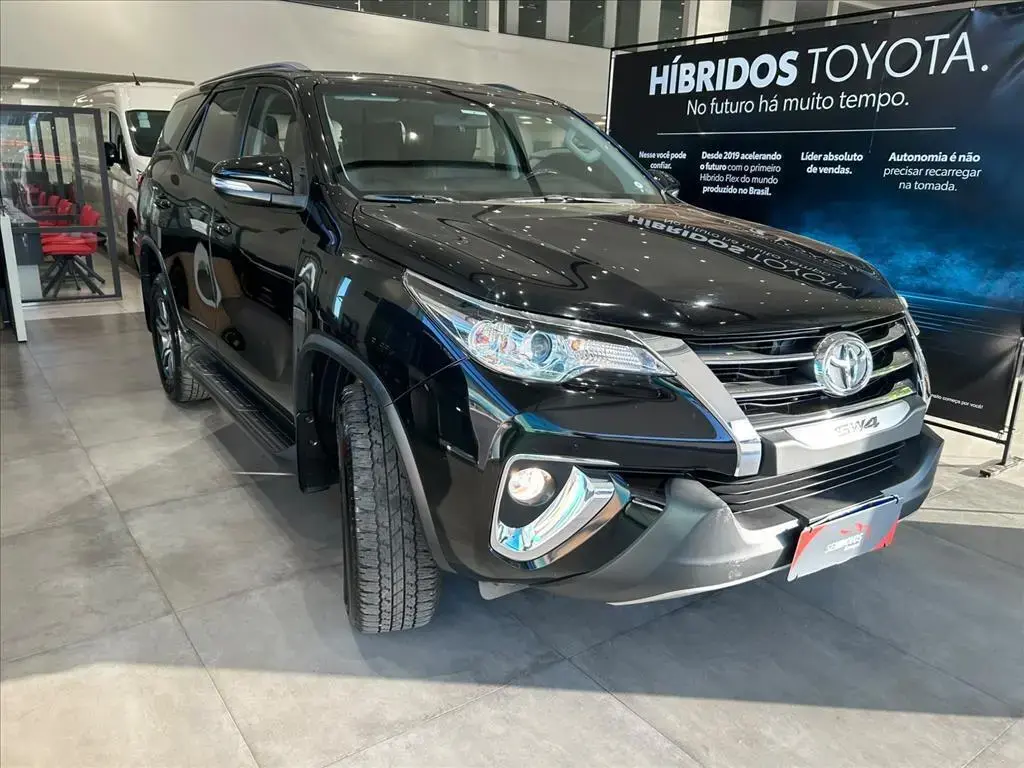 galeria HILUX SW4