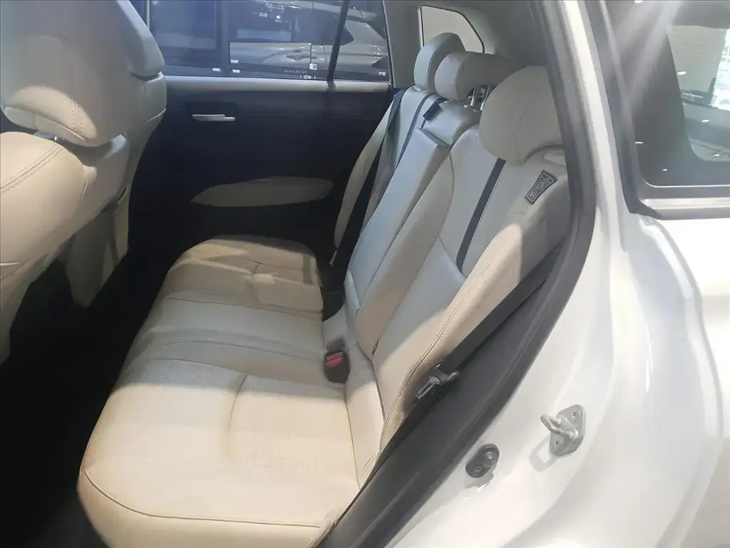 galeria COROLLA CROSS