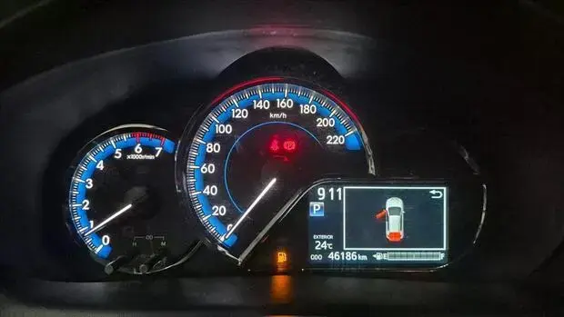Toyota YARIS 1.5 16V FLEX XS CONNECT MULTIDRIVE