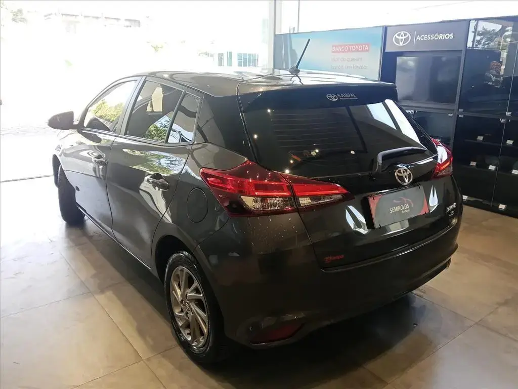 galeria YARIS