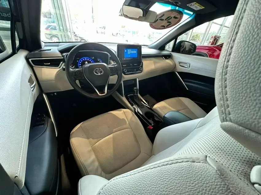 galeria COROLLA CROSS
