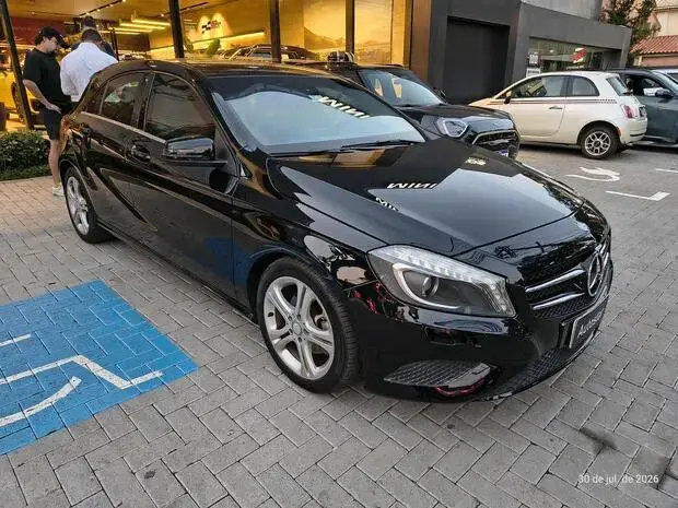 Mercedes Benz A 200 200 1.6 Turbo FlexFuel DCT
