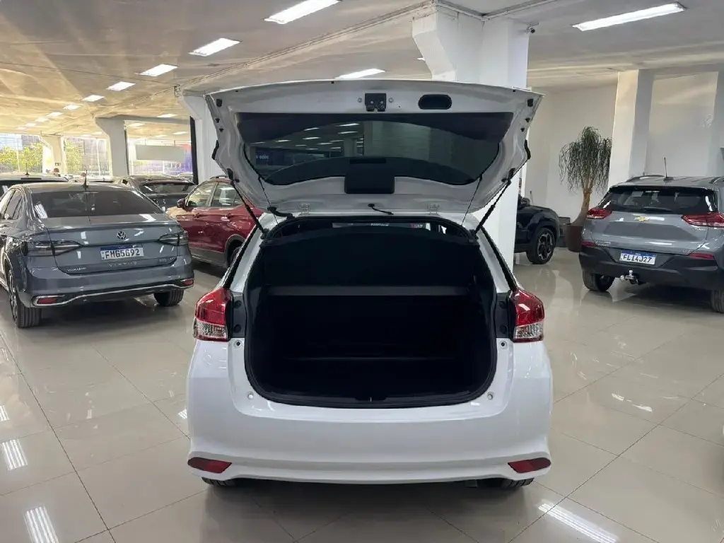 galeria YARIS